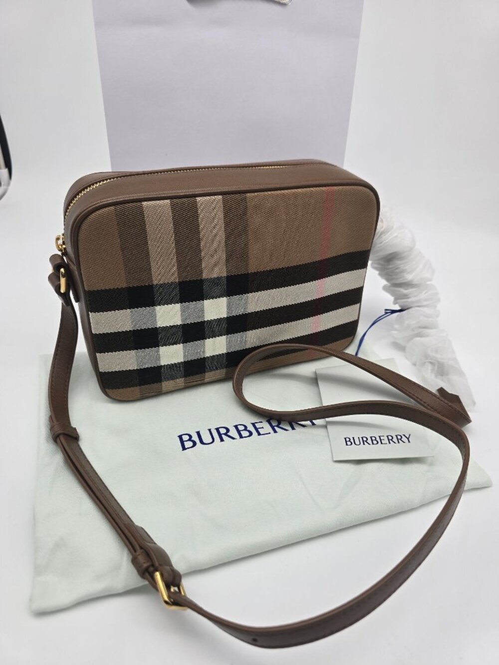 Authentic NWT Burberry Vintage Check Camera Crossbody Bag - Picture 4 of 12